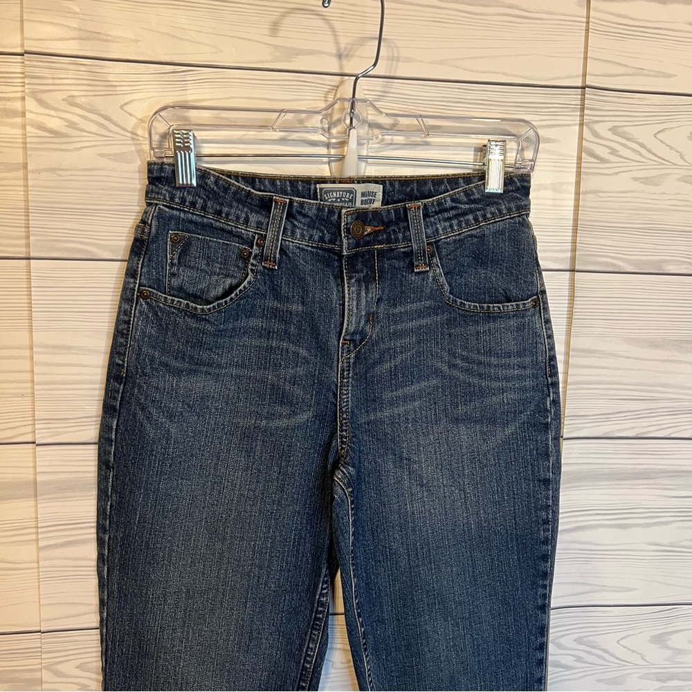 Size 4 Levi Strauss Signature jeans